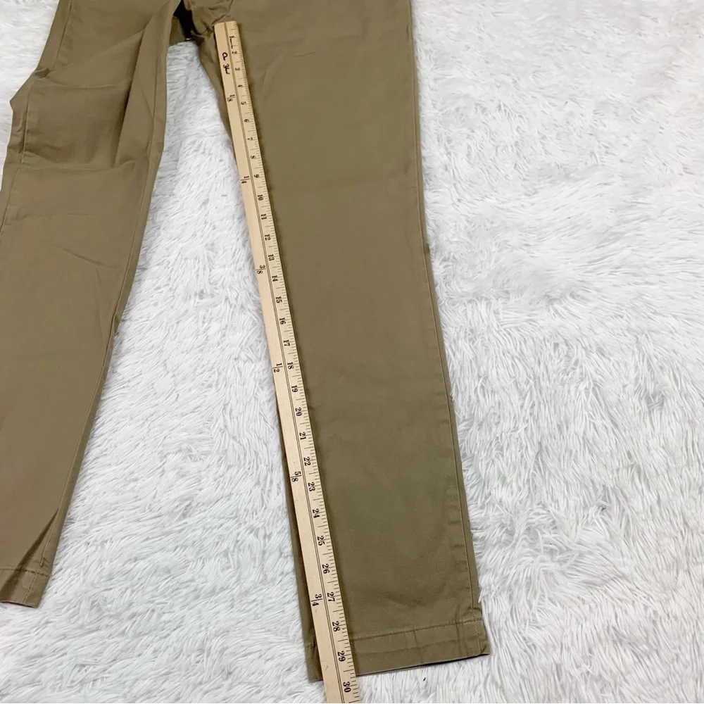 Banana Republic 28x32‎ Men's Aiden chino Pants slim fit in tan